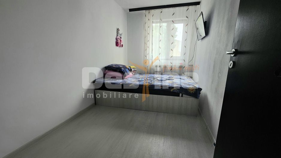De vanzare Apartament 4 camere, Zona Inel 2 - Poză 7