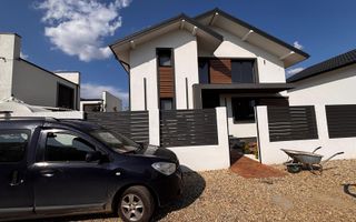 Casă individuală 5 camere  2 băi | Suprafață utilă 125 mp | Suprafața teren 310 mp - Poză 1