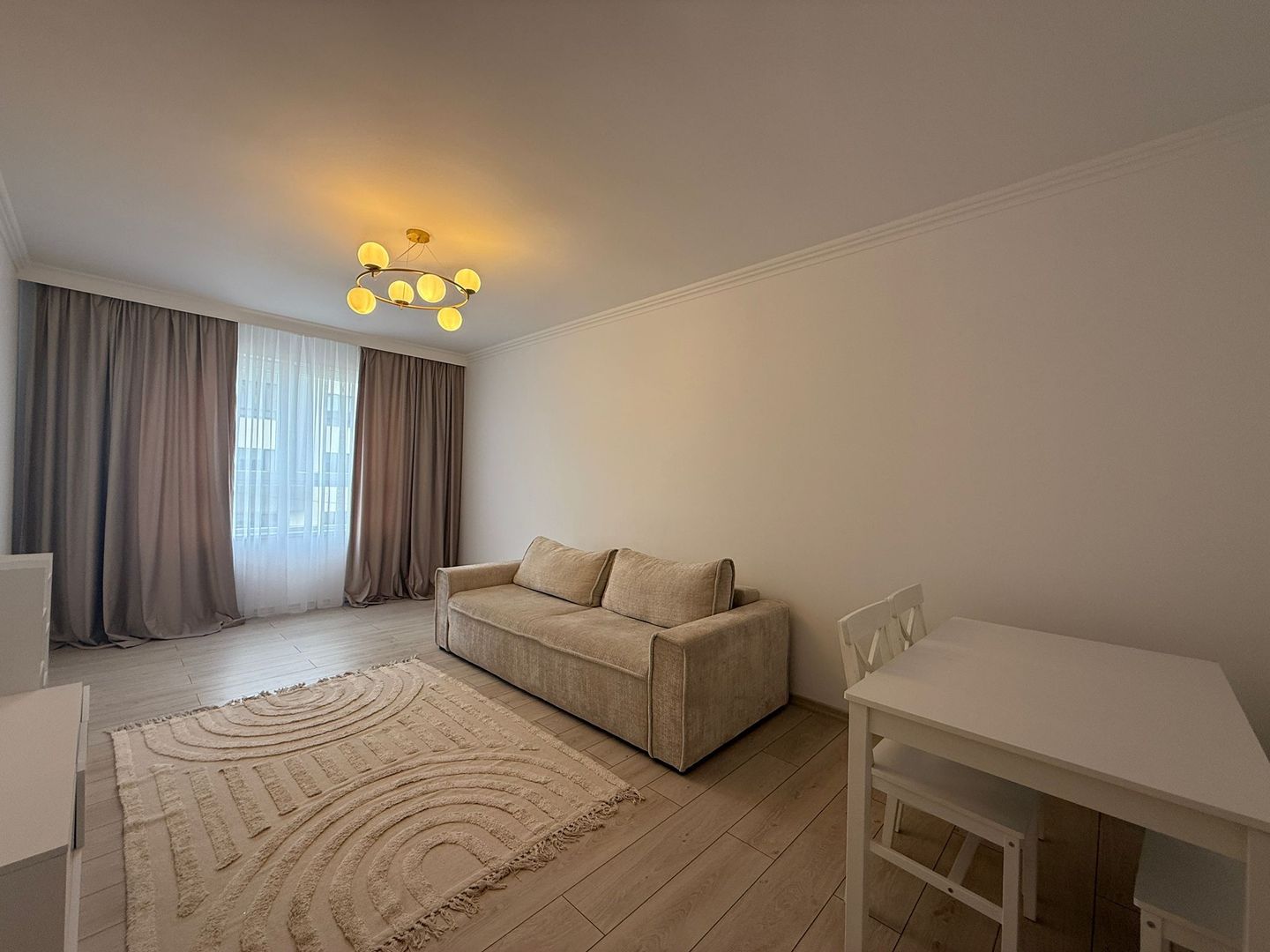 Giroc-Neptun | 2 Camere | Etaj 1 | Bucatarie inchisa | Disponibil imediat - Poză 1