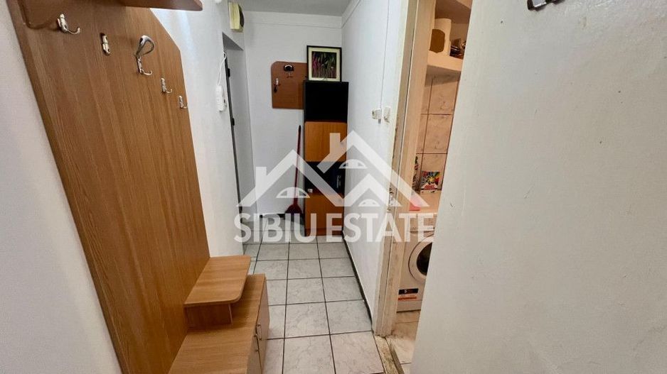 Apartament 2 camere , etaj 2, zona Tiglari - Poză 6