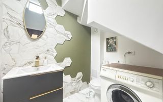 Casa finisata modern - zona centrala! - Poză 9
