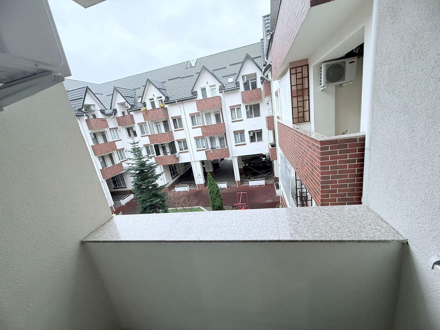 GARSONIERA DE LUX DECOMANDATA MOBILATA SI UTILATA 40MP - Poză 8