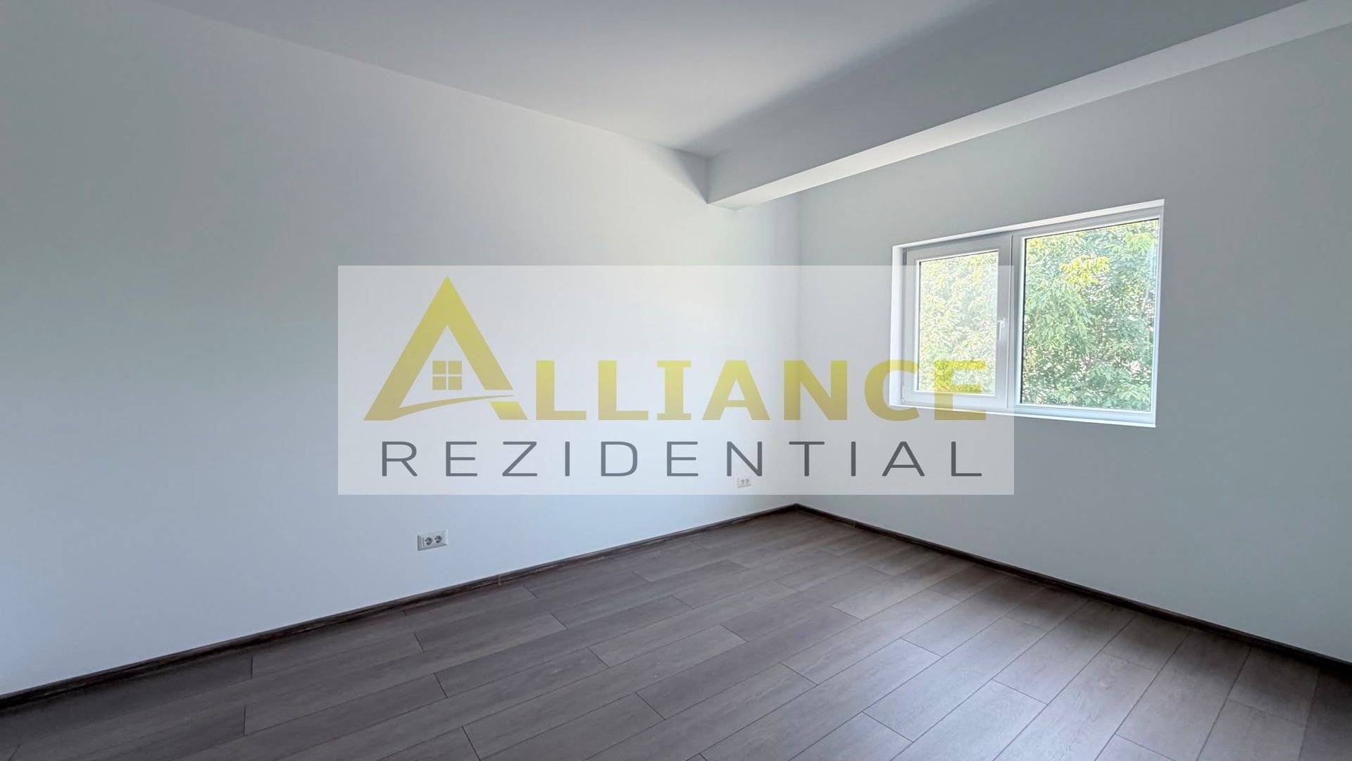 Duplex - 4 camere - 3 bai - 207mp teren - Poză 15