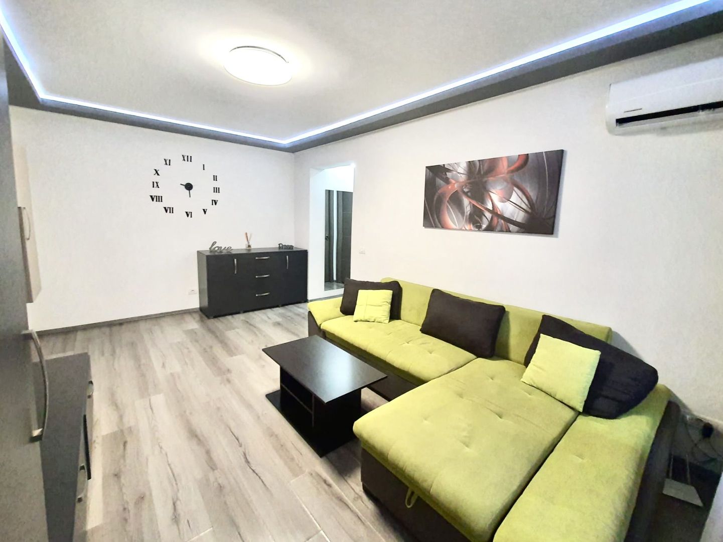 Apartament 2 camere, investitie sigură, doar 5 min de Piața Victoriei - Poză 2