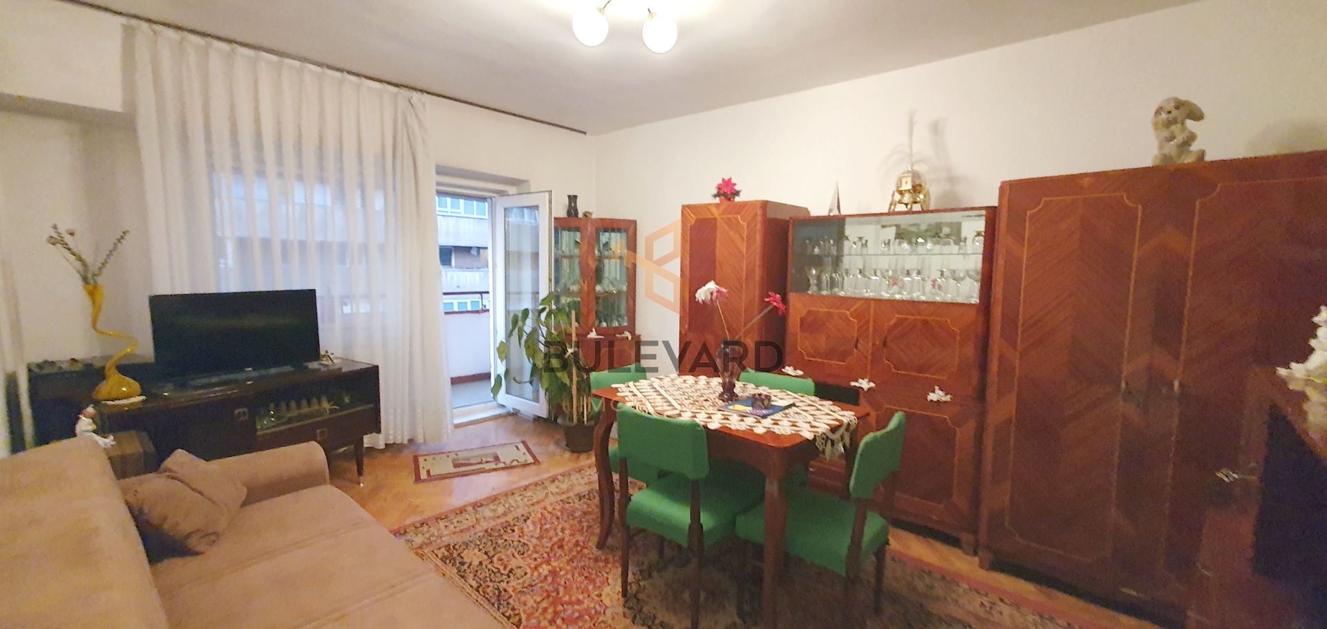 Apartament cu 2 camere decomandate, str. Aurel Vlaicu! - Poză 1