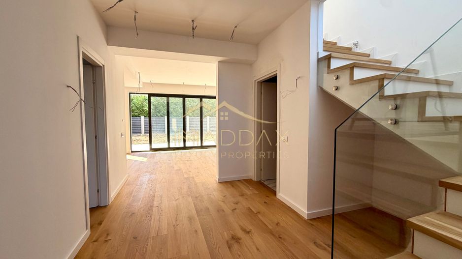 Vila Mediteraneana P+1E // 5 camere / 136 mp utili /garaj / Tunari - Poză 29