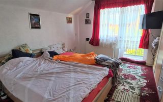 Casa pentru 2 familii, 7 Camere, 2 Garaje, 1500MP Teren - Poză 17