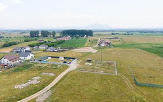 Sanpetru |Teren intravilan 733mp | 3 fronturi stradale - Poză 8