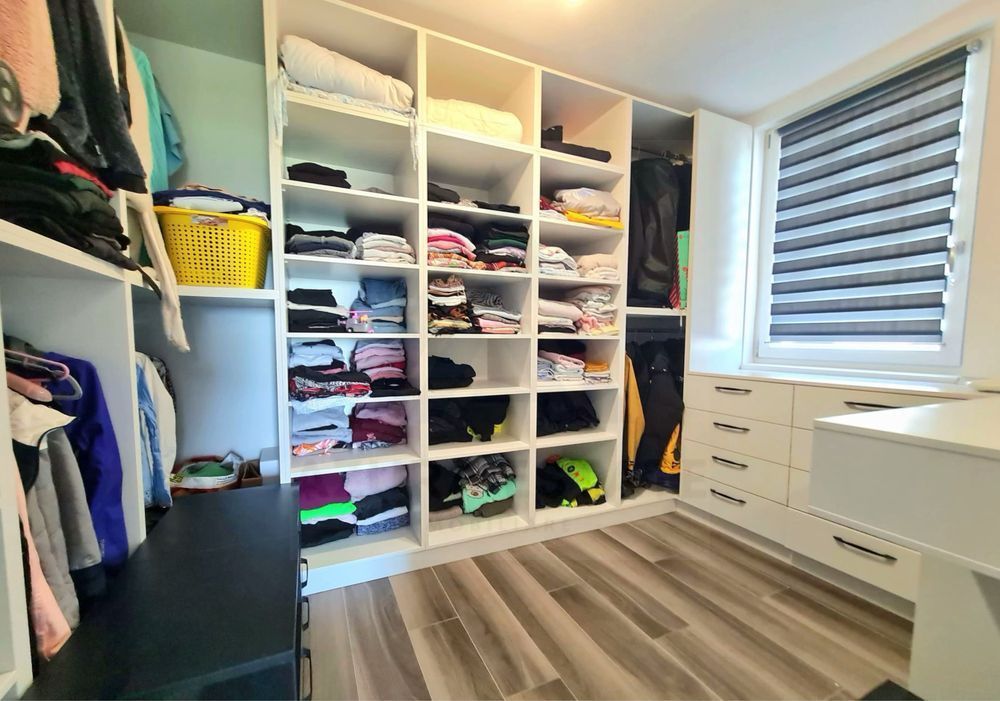 Casa moderna 5 camere 2 bai teren 200 mp si 2 parcari in Arhitectilor - Poză 4