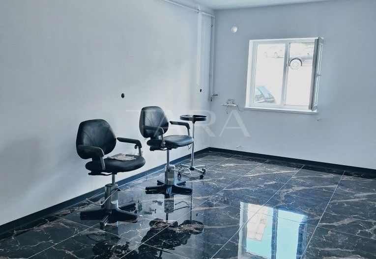 Apartament  2 camere de vânzare – spațiu comercial (parter). - Poză 2