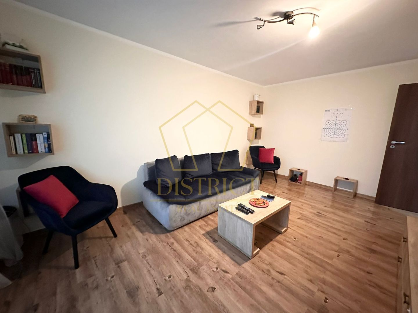 Apartament spatios cu 3 camere | Calea Sagului - Poză 2