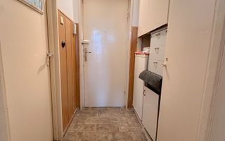 Garsonieră de vânzare în Bd. Victoriei cu vedere spre Tampa - Poză 5