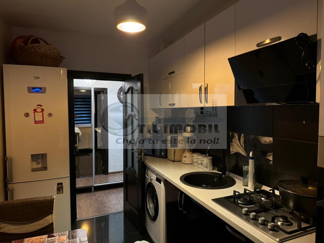 Apartament 2 Camere Decomandat 42.5mp Galata Platoul Insorit - Poză 5