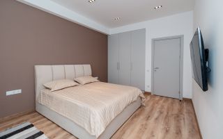 Chirie, apartament, 2 camere, strada Lev Tolstoi, Centru - Poză 1