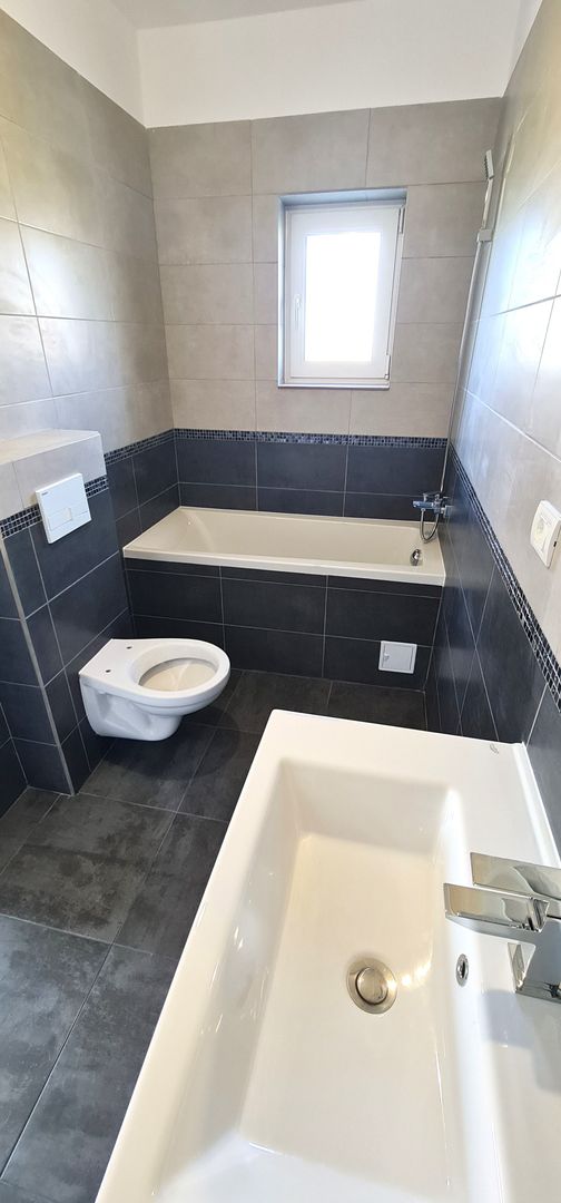 Casa individuala 3 camere finalizata cartier Izvor Tarlungeni Brasov - Poză 11