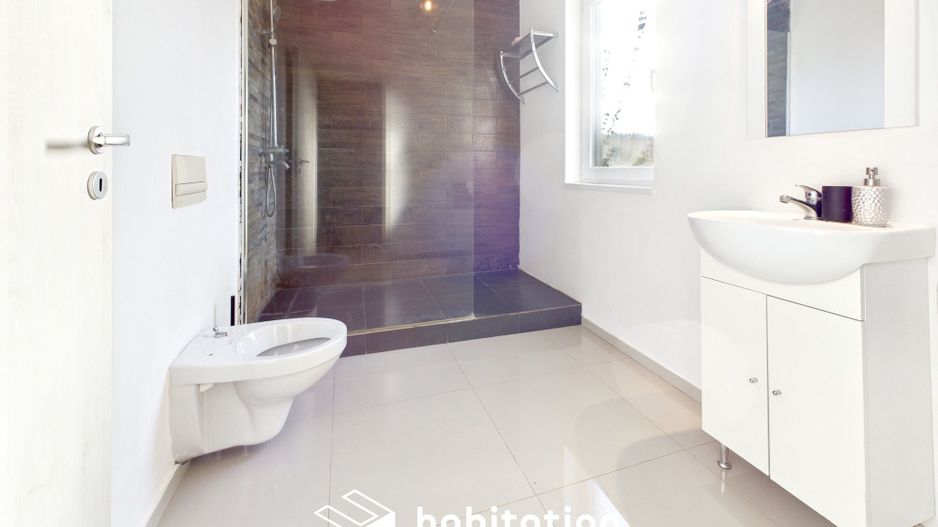 Proprietate deosebită – Casă pe Colț cu 2 fronturi stradale - Poză 27