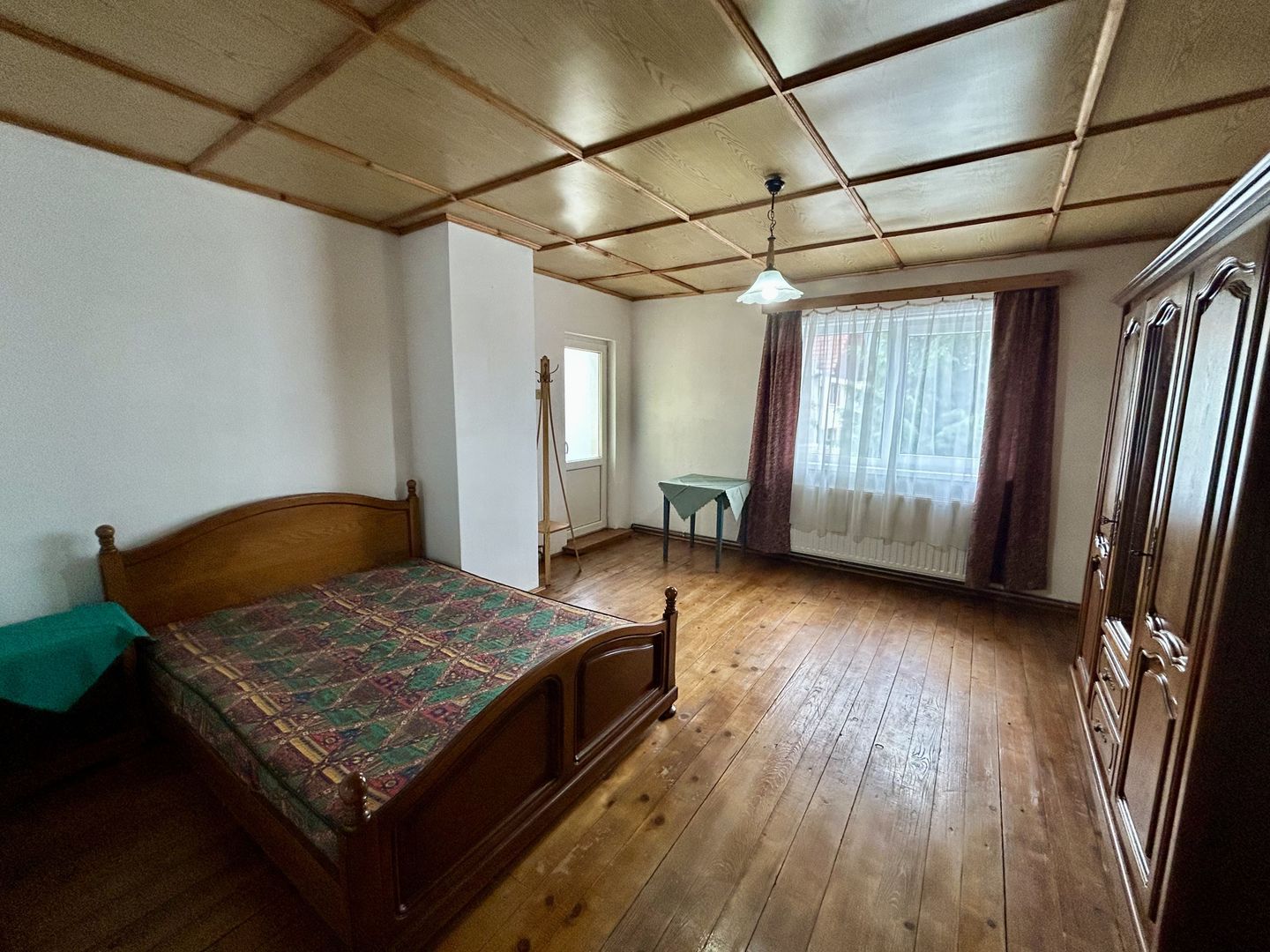 Pensiune cu potențial deosebit, vedere spectaculoasă spre Piatra Craiului - Poză 20