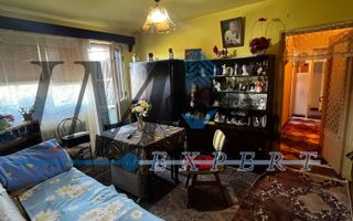 Apartament cu 4 camere de vânzare in Sebeș - Poză 1