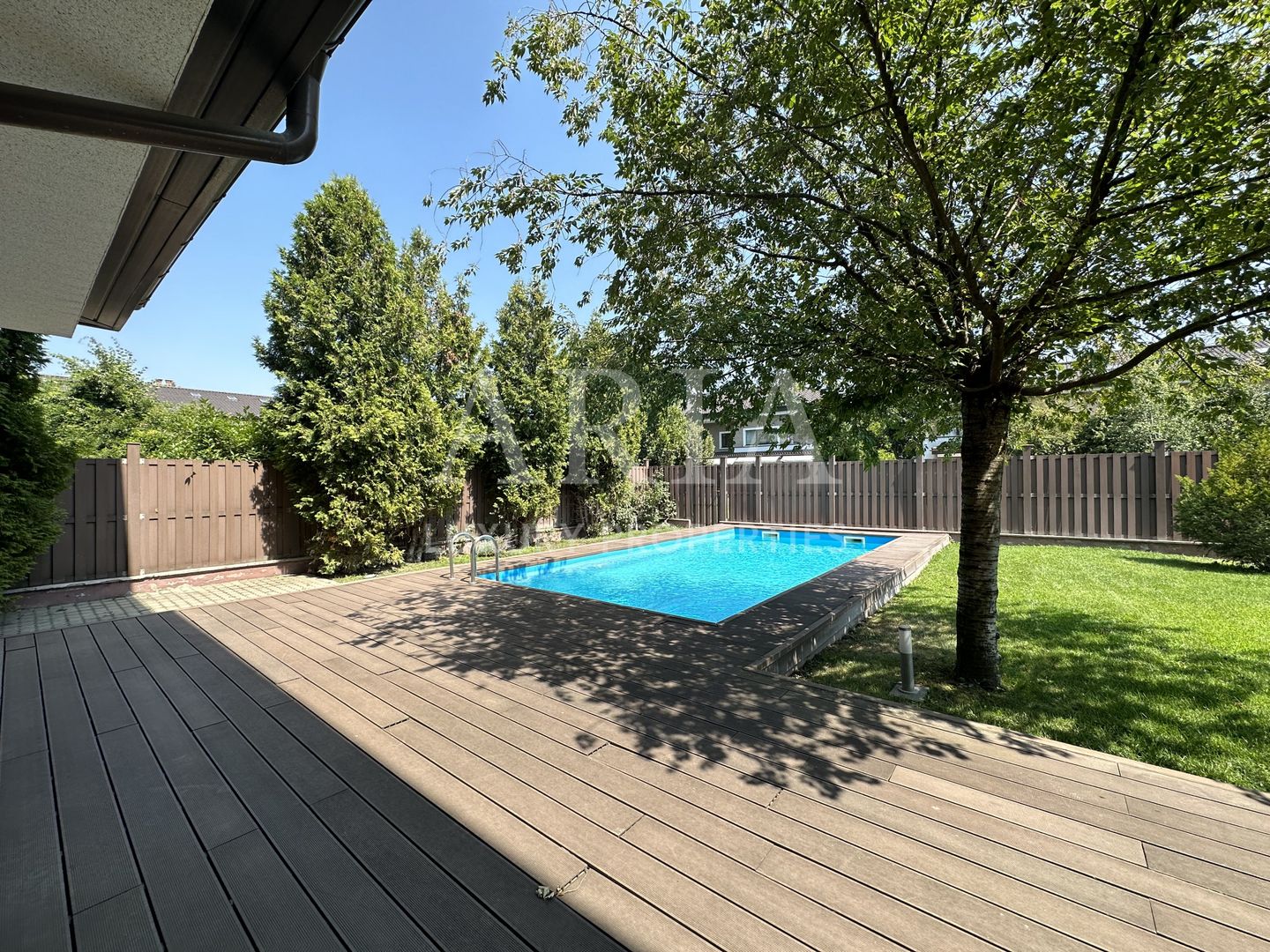 OXFORD GARDENS -  LUXURY GATED COMMUNITY - POOL - TENNIS COURT - PLAYGROUND - Poză 1