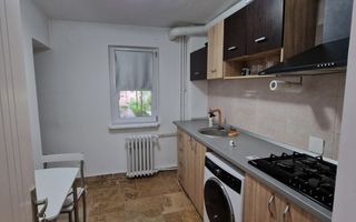 3 semidecomandate, p/4, 1 Mai (Insula)  - 440 Euro - Poză 5