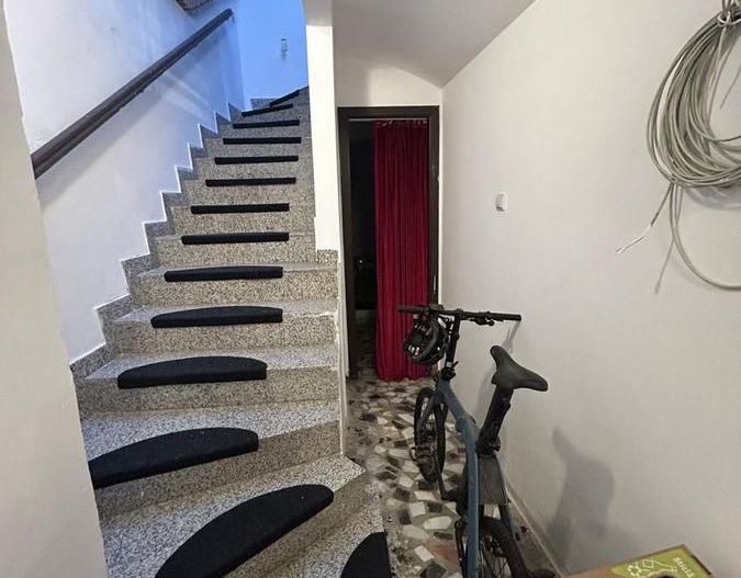 Se vinde apartament P+D in vilă interbelică, Str. Semicercului 10 - Poză 8