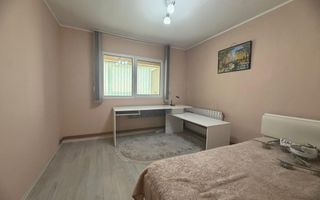 Apartament decomandat cu 5 camere si 2 bai, etaj 2| Calea Buziasului - Poză 13
