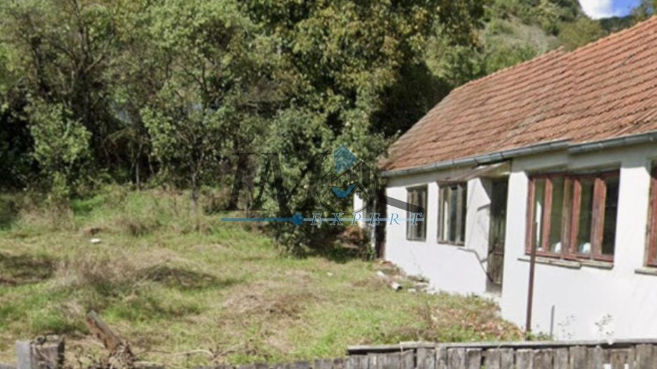 Casa taraneasca de vanzare in Blandiana in judetul Alba - Poză 2