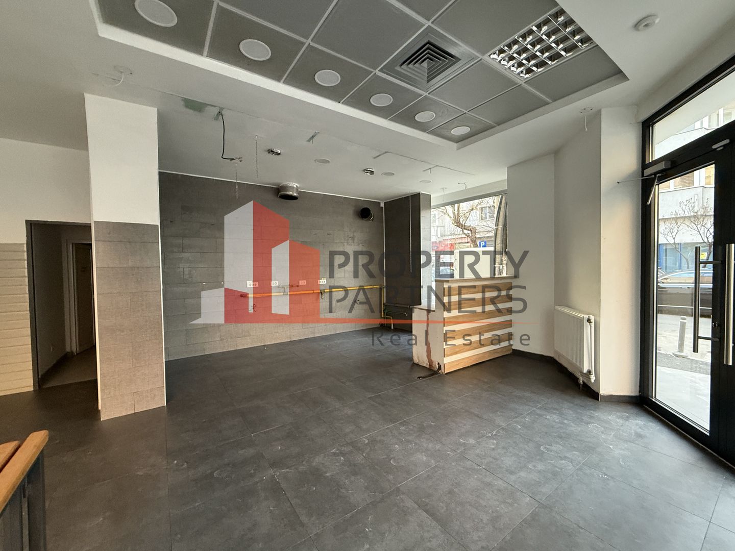 Spațiu comercial disponibil pentru închiriere - Poză 2