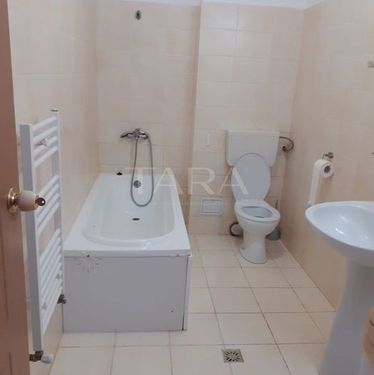 Vând apartament 2 camere – Baciu, zona Petrom - Poză 6