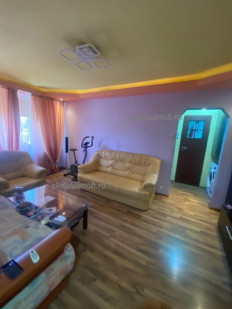 Metrou 1 Decembrie Apartament 3 Camere Mobilat si Utilat - Poză 12