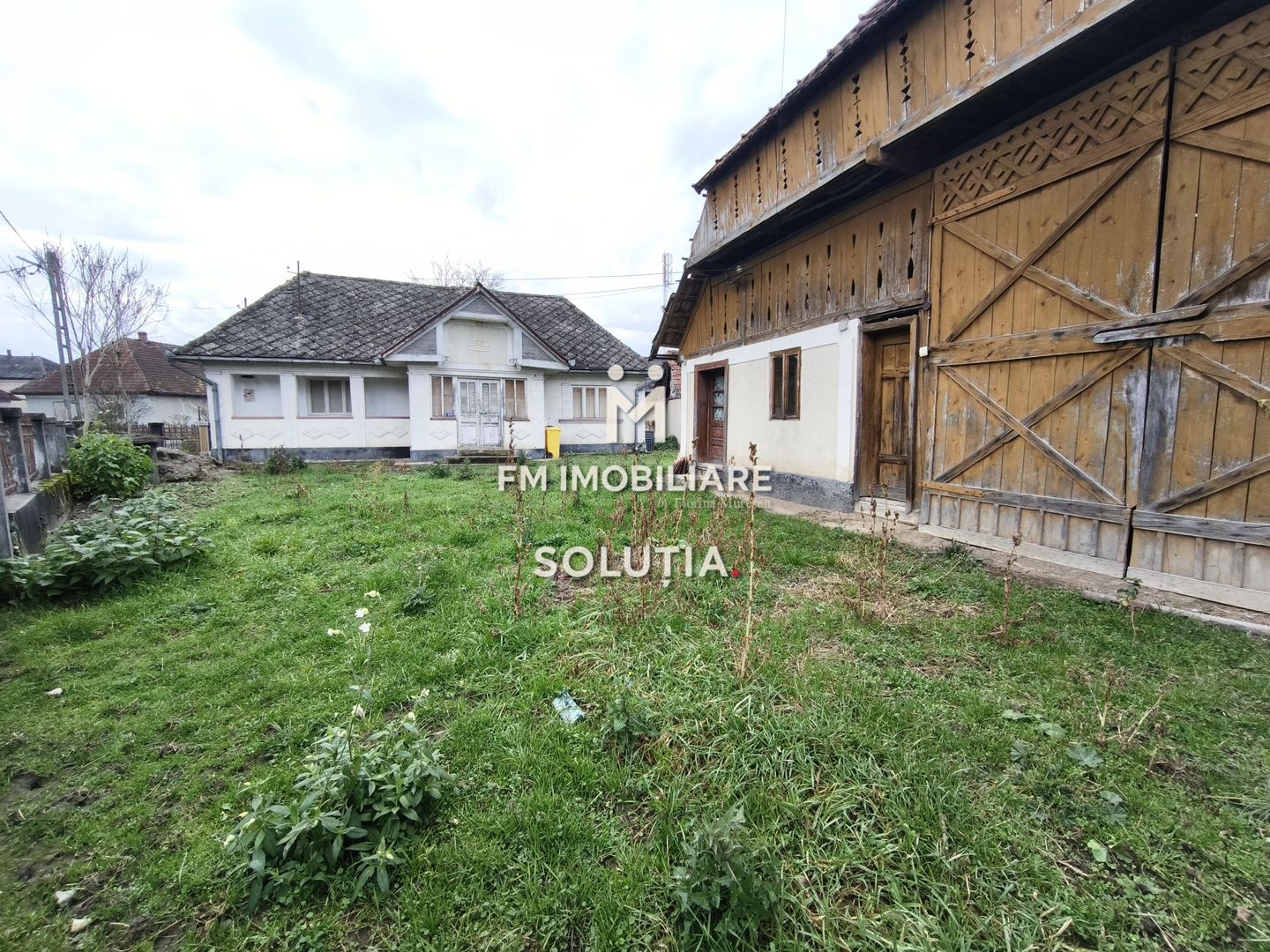 Casă de vânzare cu 10 ari teren -Central-Miresu Mare! - Poză 4