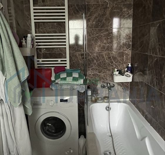 De vanzare apartament si loc de parcare - Poză 6