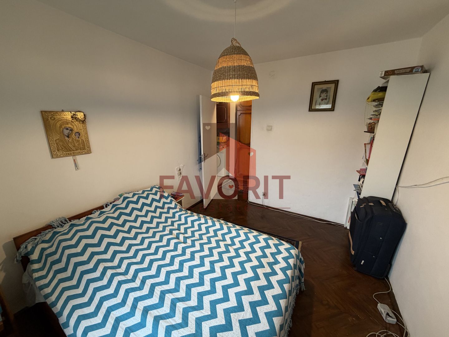 Decomandat. La 2 pasi de Shopping City. 2 bai - Poză 10