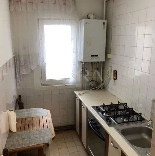 Apartament cu 3 camere în Manastur, zona Mehedinti. - Poză 3