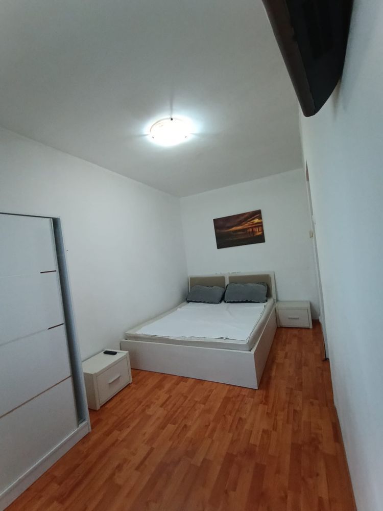 De vanzare apartament 3 camere zona Gorjului/Lujerului - Poză 5