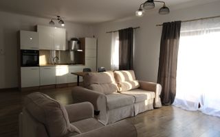 Zona Torontalului- 2 camere, loc de parcare si curte comuna| disponibil 01.10.27 - Poză 1