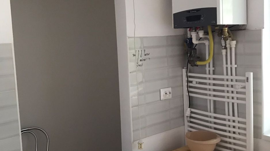 Apartament 3 camere – Centru, Str. Domneasca (langa Hotel Mercure) - Poză 6