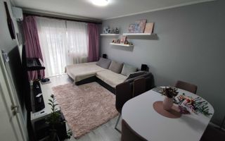 BRASADAS vinde ap 4 cam decomandat Micro 17 etaj 3/4. - Poză 1