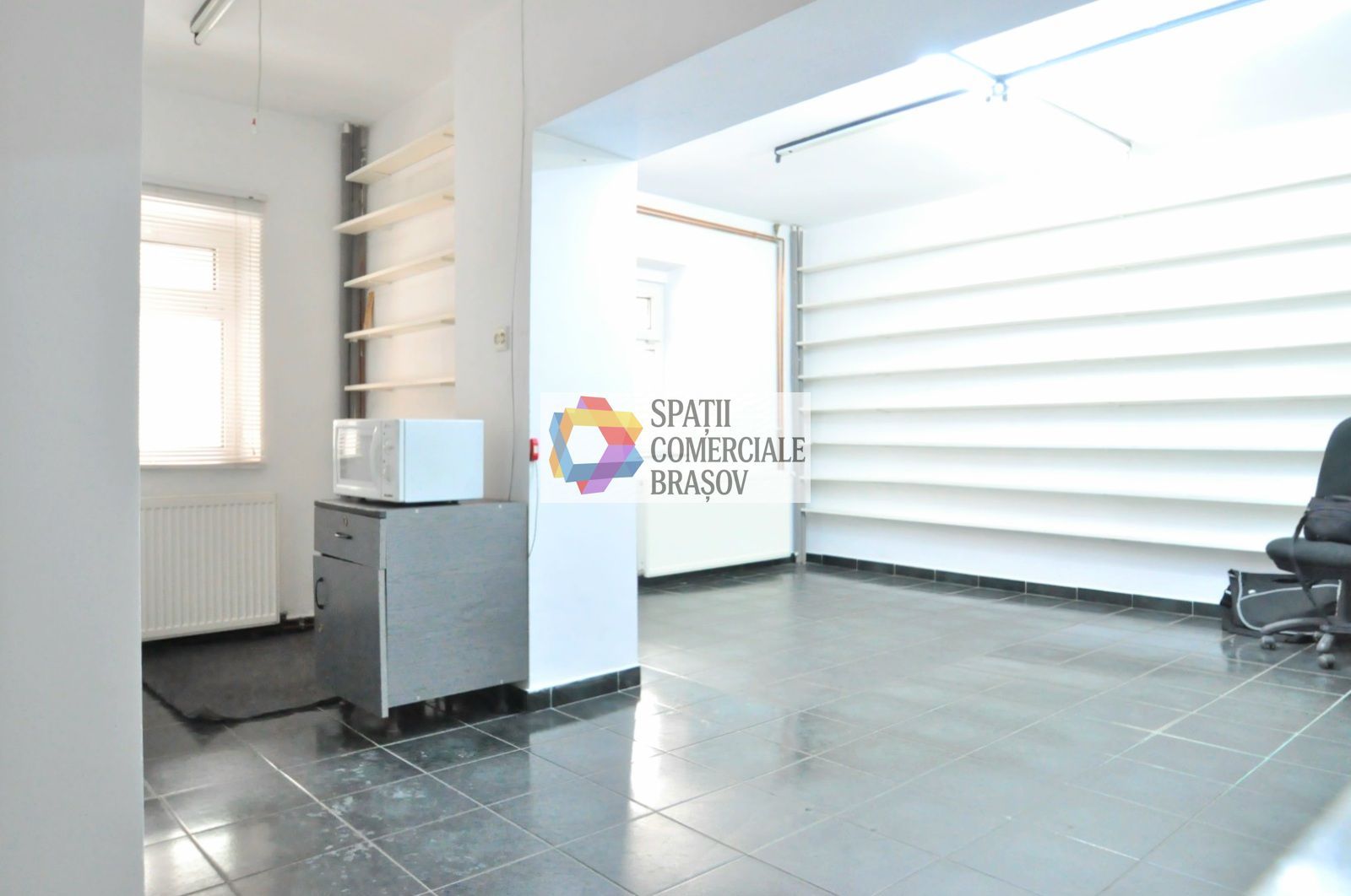 Spatiu comercial de închiriat Brașov - 49 mp # spatii-comerciale-brasov.ro - Poză 1