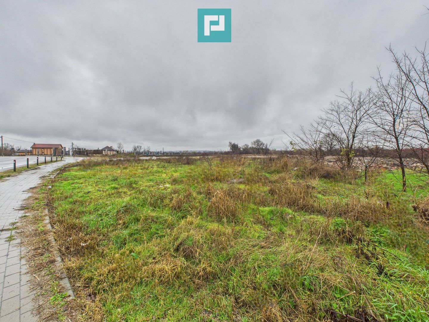 Teren intravilan de 4131 mp, în orașul Sebiș, Arad - Poză 4