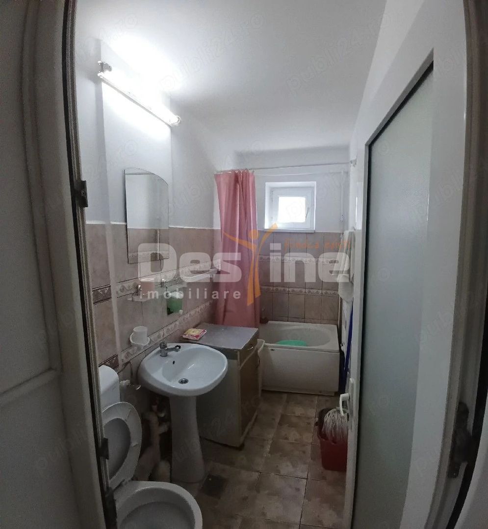 Apartament cu 2 camere de vânzare, zona Casa de Cultură, Constanța - Poză 5
