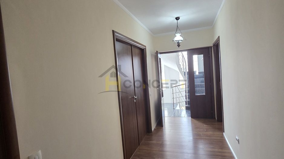 Vila individuala spatioasa ideala Afacere After School - Poză 14