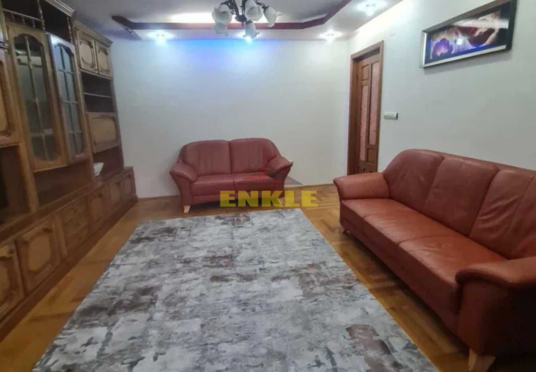 De închiriat apartament 4 camere, zona Marchian - Poză 1
