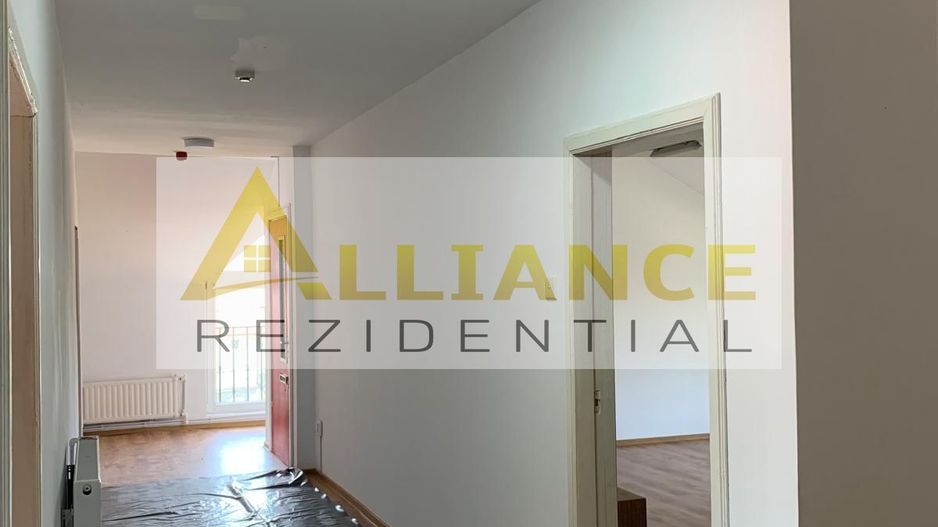 Catelu-Casa S+P+1+M - 14 Camere-1550 Teren - Poză 24