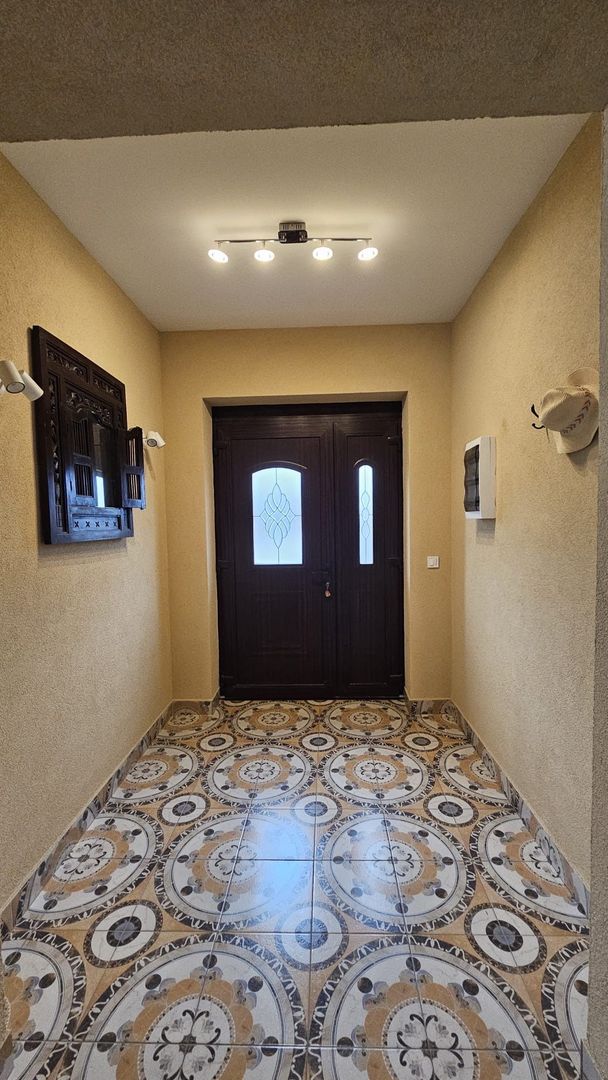 Vila individuala la 30 km de Timișoara - Poză 22