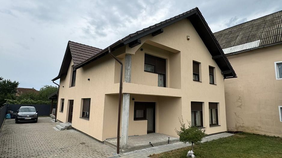 BRASADAS vinde casă individuala în zona 14 Mai. - Poză 1