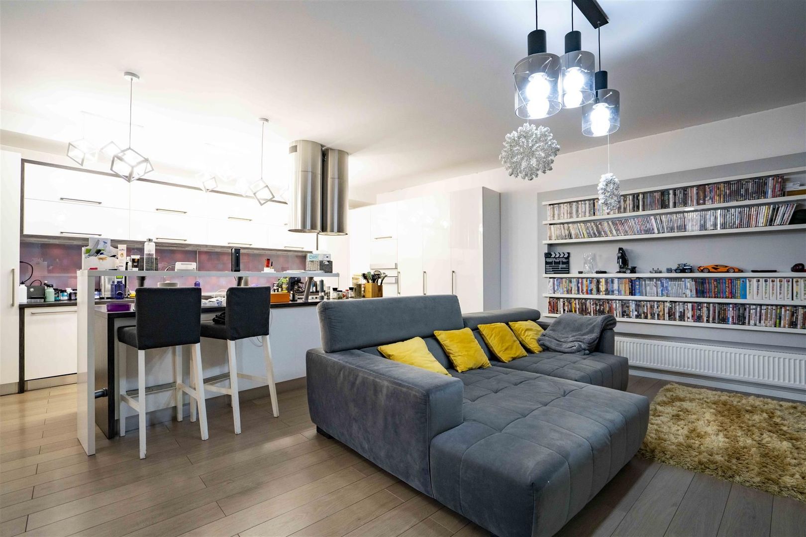 Vila 4 dormitoare garaj Ultracentral - Poză 2