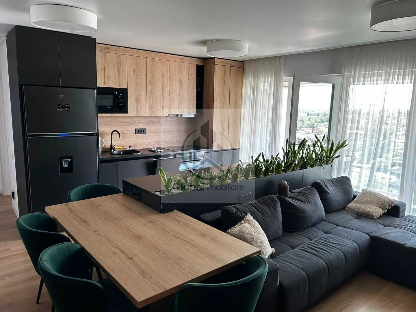 Proprietar, inchiriez apartament cu 3 camere si loc de parcare, pe Sos Viilor, aproape de metrou si Parcul Carol - Poză 2