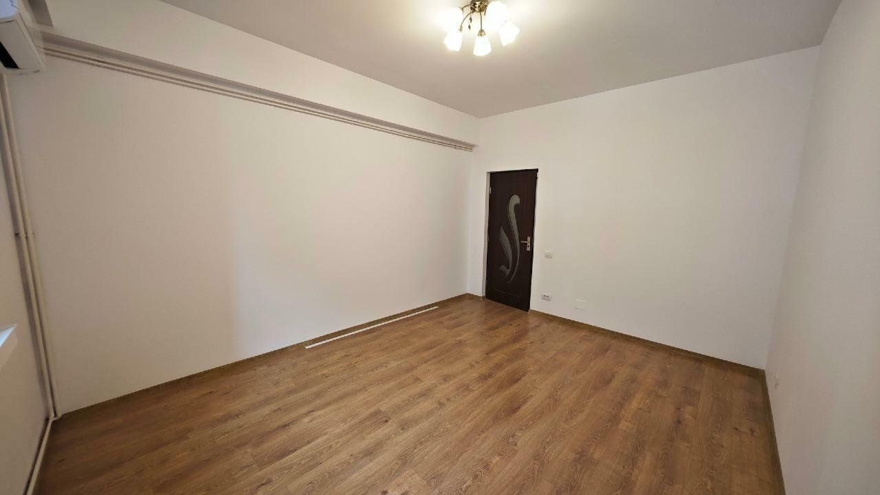 Inchiriere apartament 3 camere P-ta Romana sect 1 - Poză 2