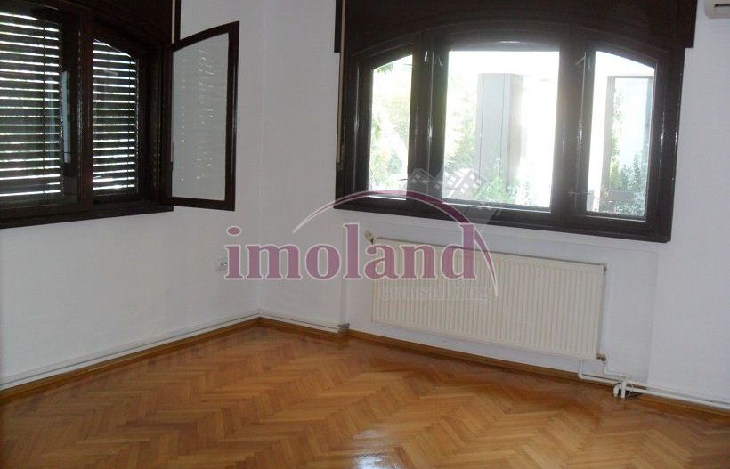 VILA DE INCHIRIAT DOROBANTI CAPITALE - Poză 6